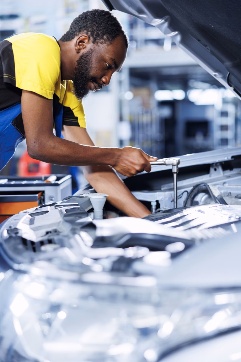 Smart garages use diagnostics, AI, connected tools and digital systems to improve workshop efficiency, safety and trust