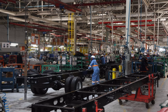 Kenya’s vehicle market rebounds as road projects boost heavy truck demand, supporting commercial vehicle sales and automotive growth